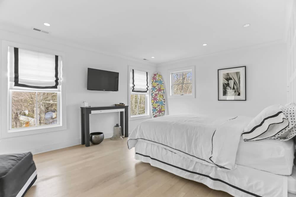 Photo of Bedroom in Westport