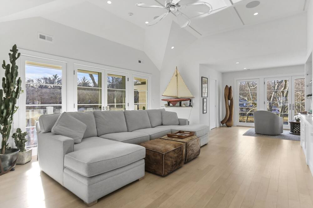 Photo of Livingroom in Westport