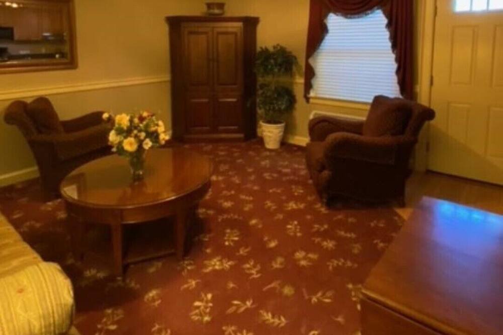 Photo of Livingroom in Bennington