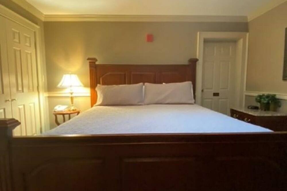 Photo of Bedroom in Bennington