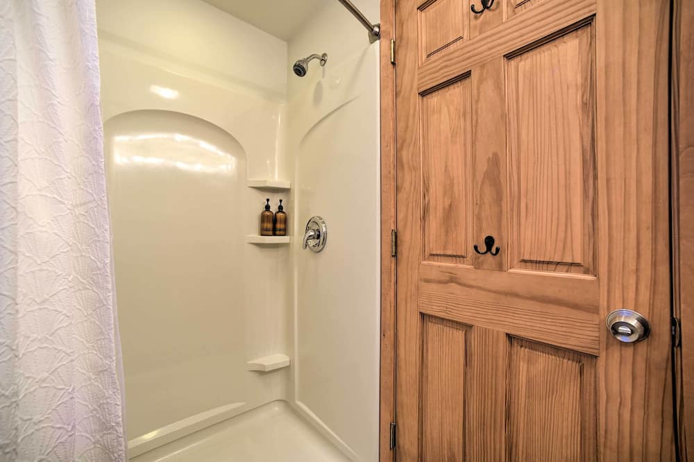 Photo of Bathroom in Harpersfield