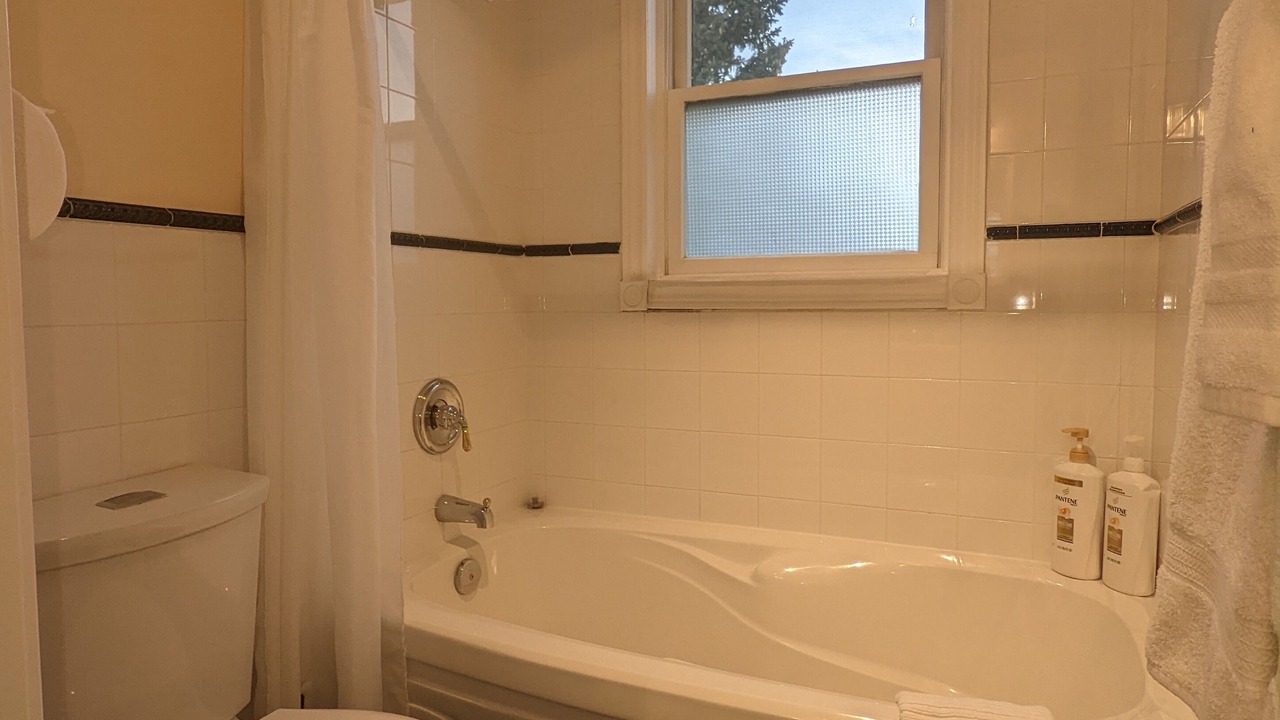 Photo of Bathroom in Historic Old Town