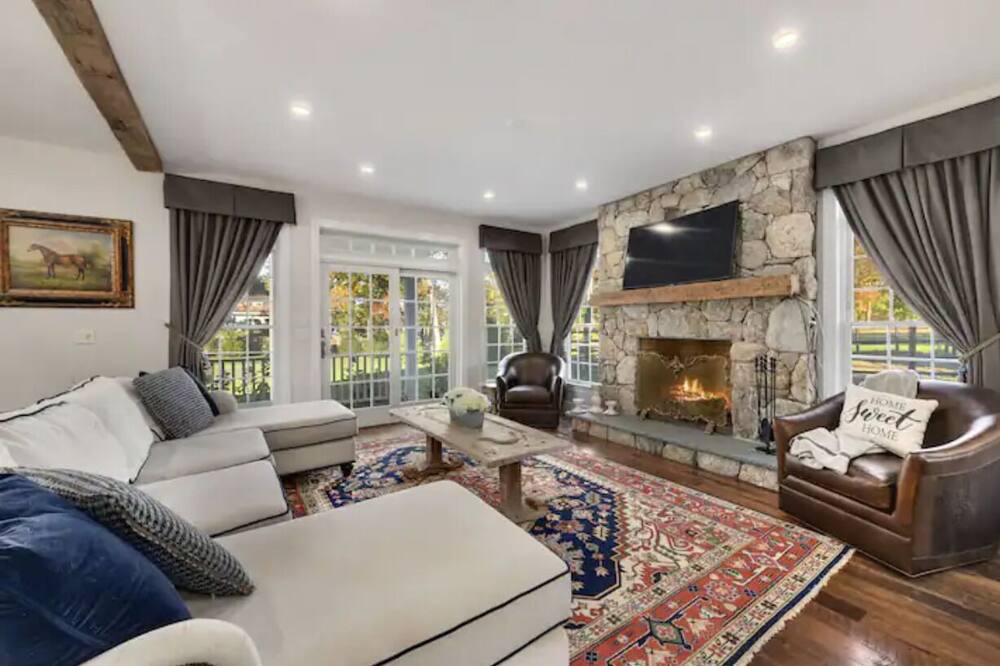 Photo of Livingroom in North Salem