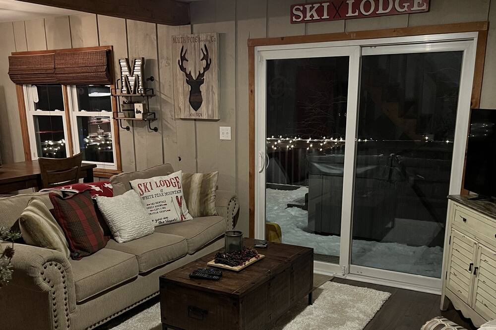 Photo of Livingroom in Mount Holly