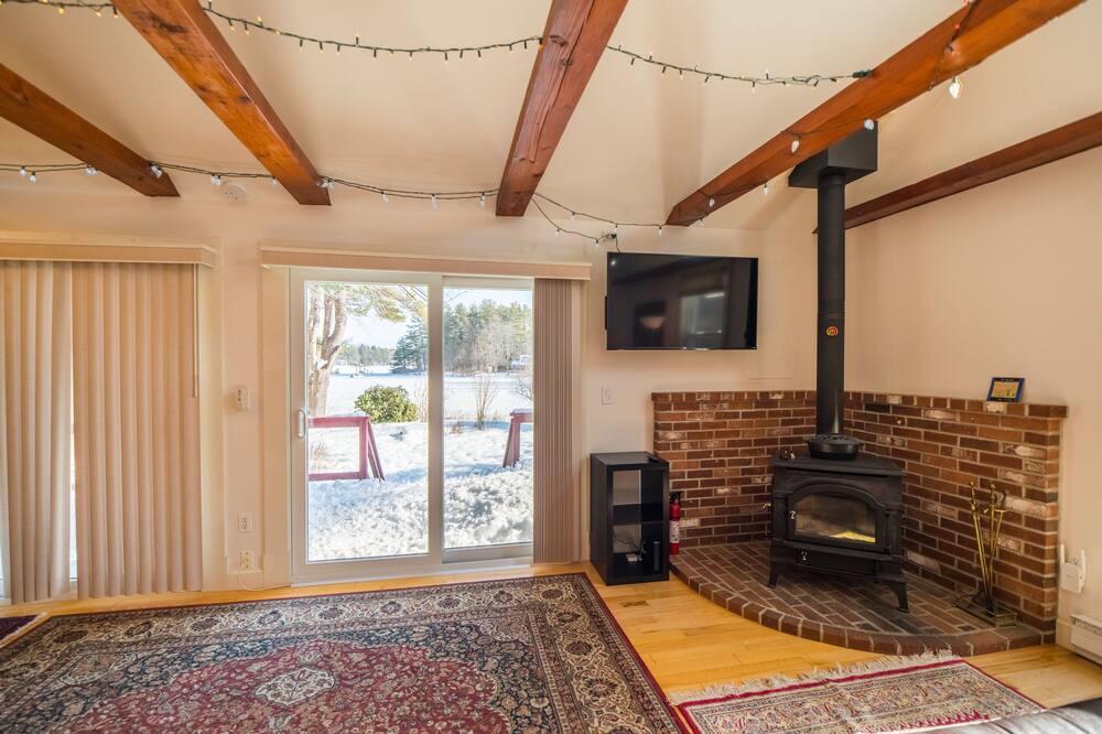 Photo of Livingroom in Hillsboro