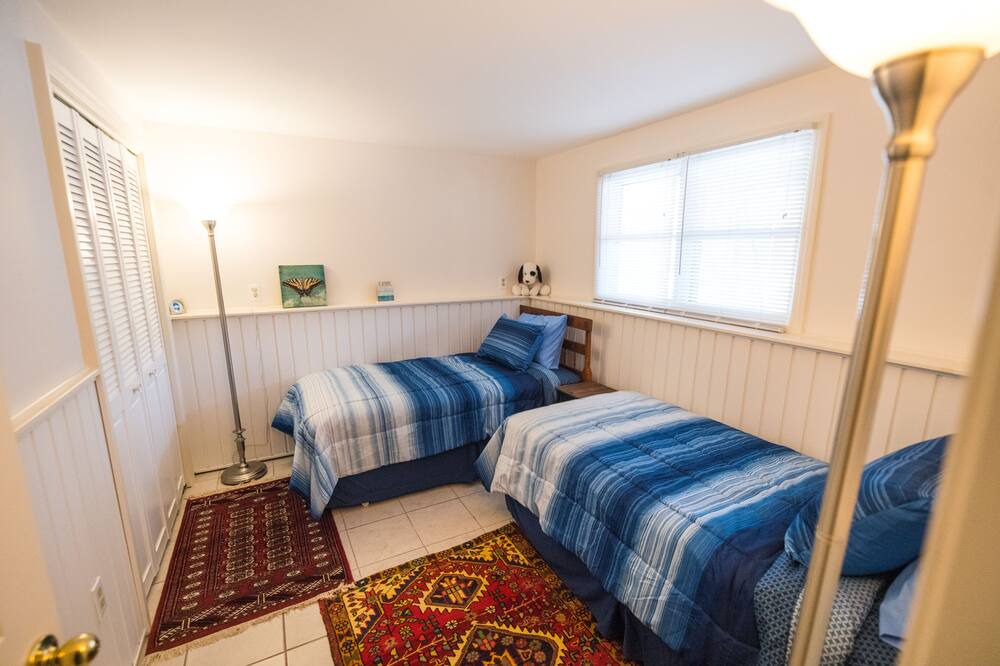 Photo of Bedroom in Hillsboro