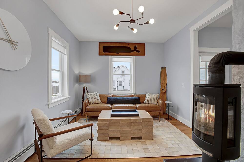 Photo of Livingroom in Cape Elizabeth