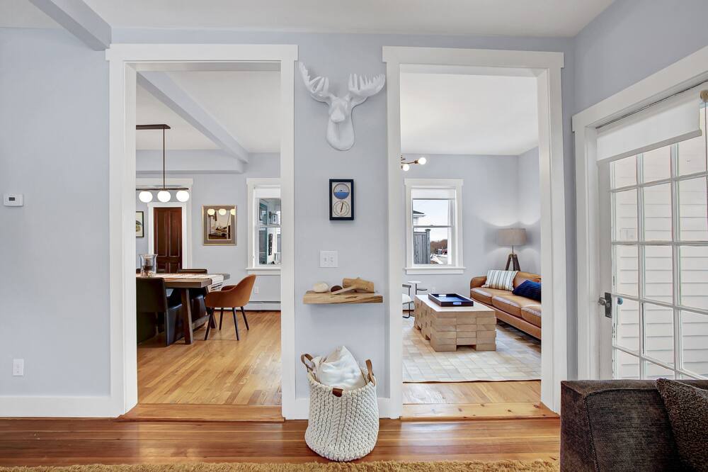 Photo of Livingroom in Cape Elizabeth