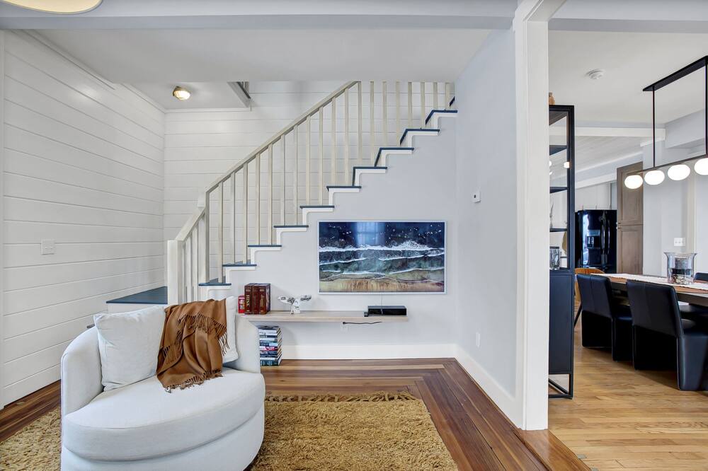 Photo of Livingroom in Cape Elizabeth