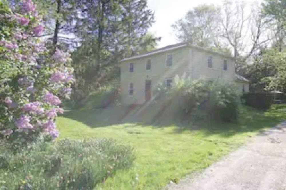 Photo of Outdoor in Williamstown