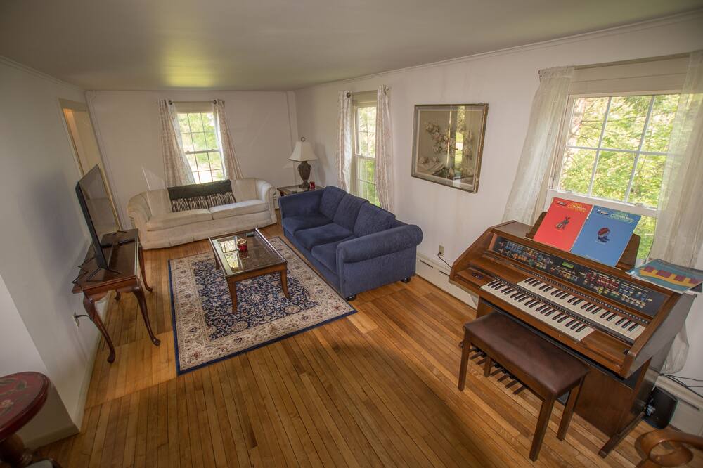 Photo of Livingroom in Williamstown