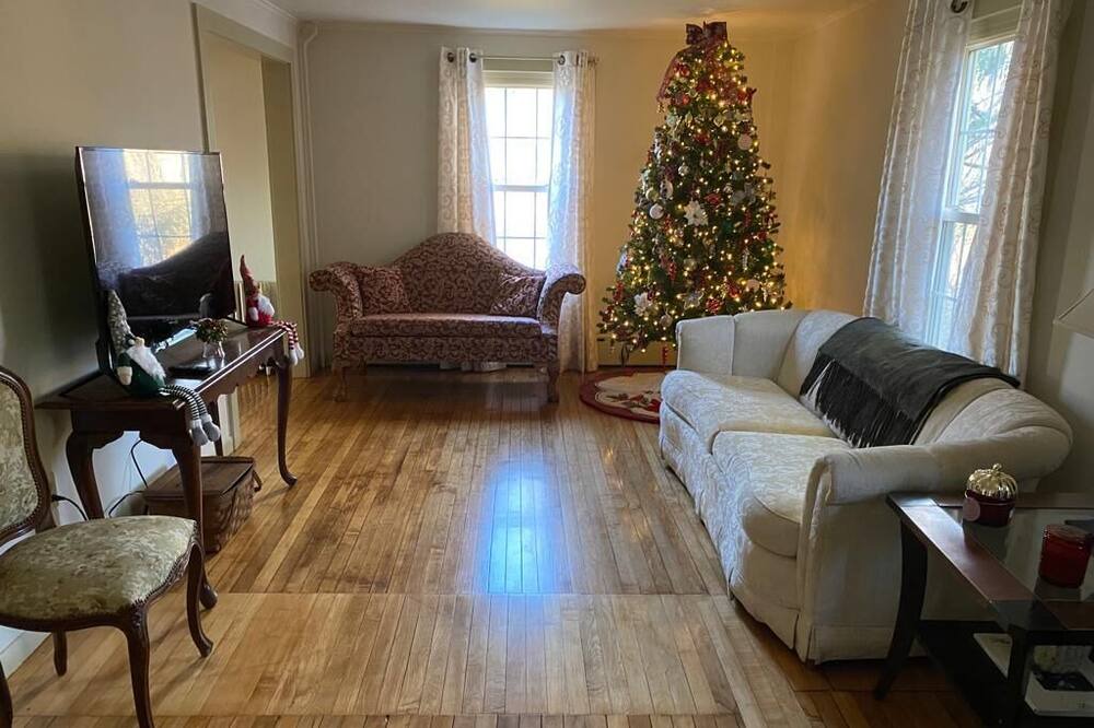 Photo of Livingroom in Williamstown
