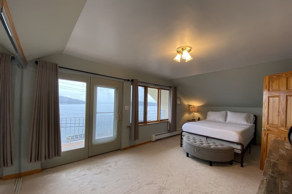 Photo of Bedroom in Copake Lake