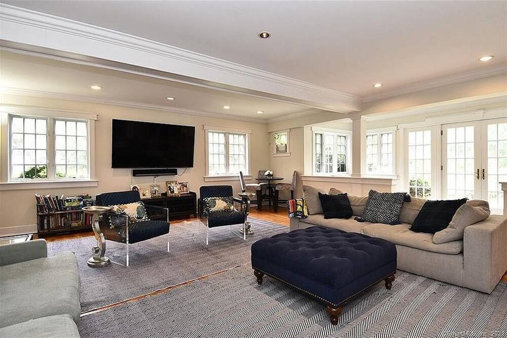 Photo of Livingroom in Norwalk