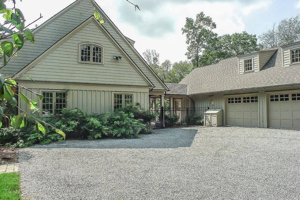 Photo of Outdoor in Norwalk