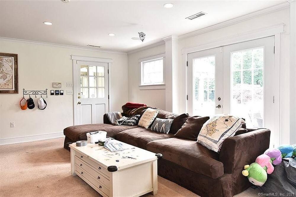 Photo of Livingroom in Norwalk