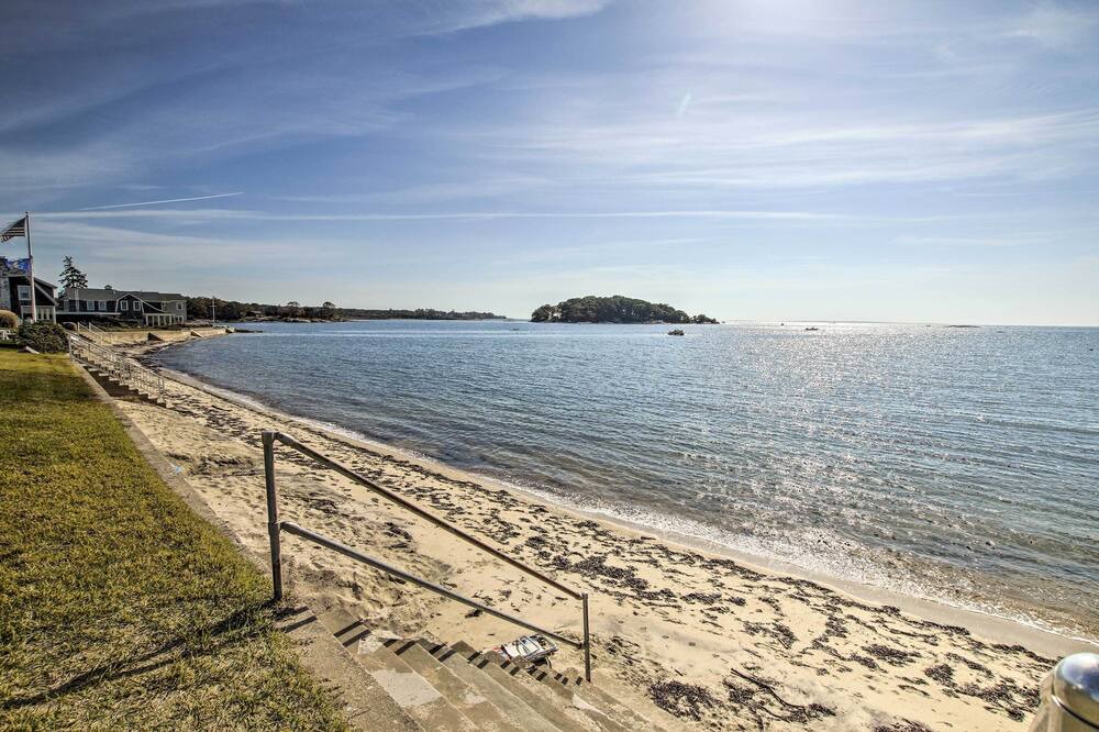 Photo of Others in Niantic