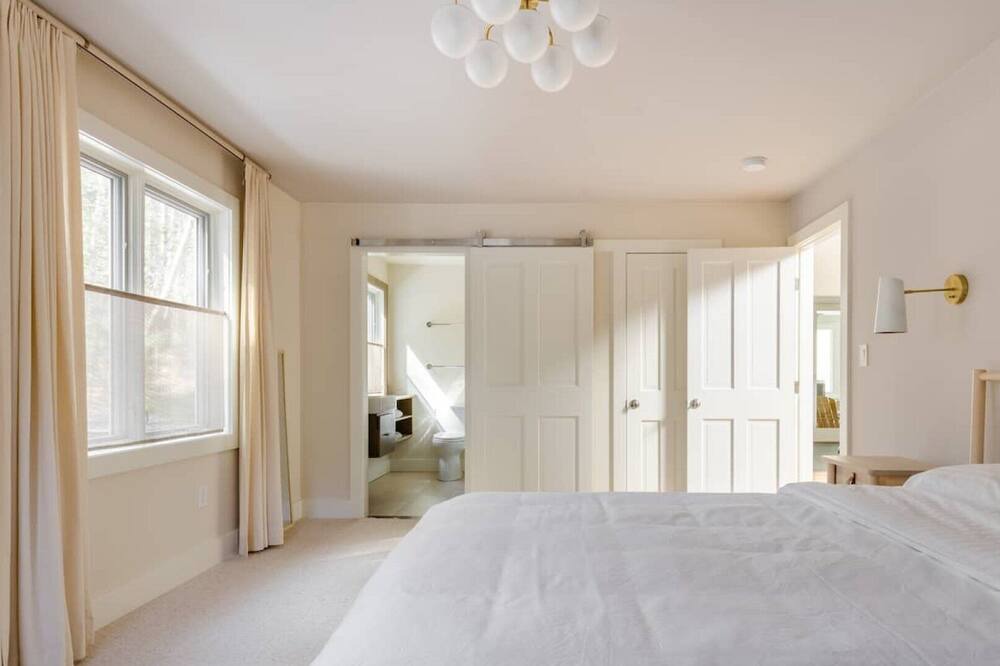 Photo of Bedroom in Glendale