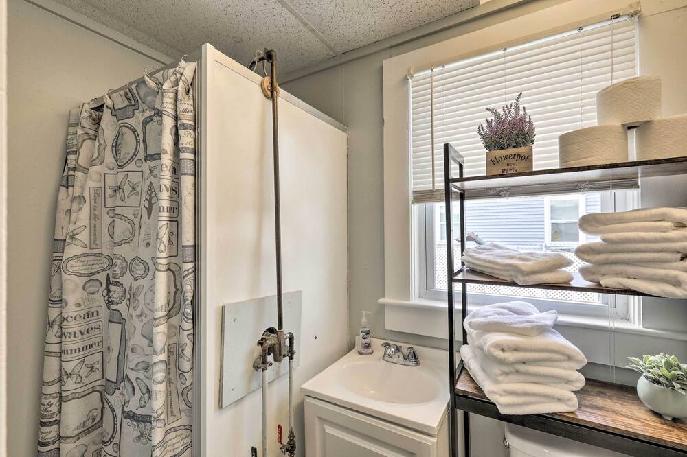 Photo of Bathroom in Hampton