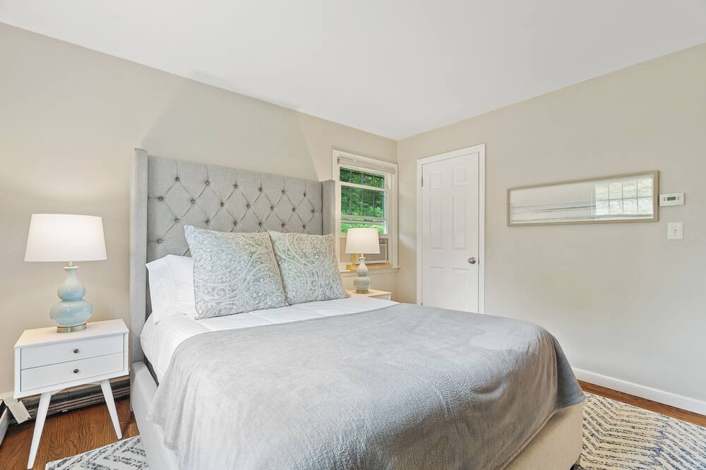 Photo of Bedroom in Guilford