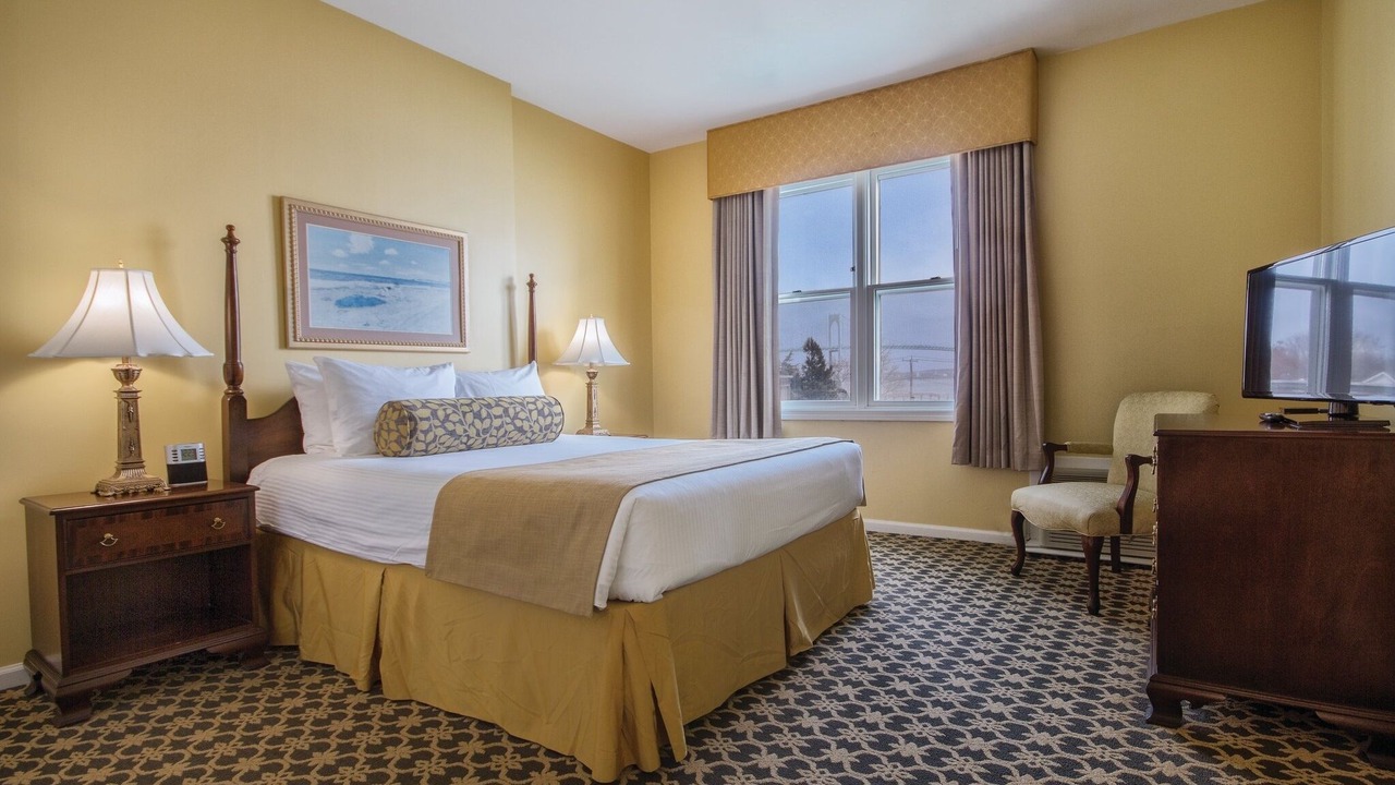 Photo of Bedroom in Jamestown