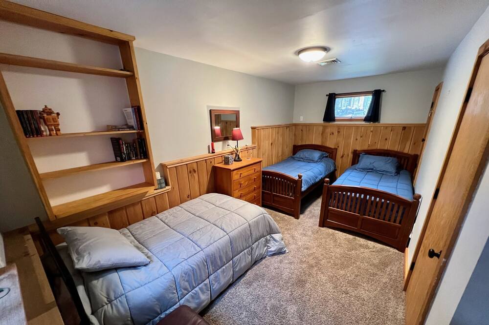 Photo of Bedroom in Wardsboro