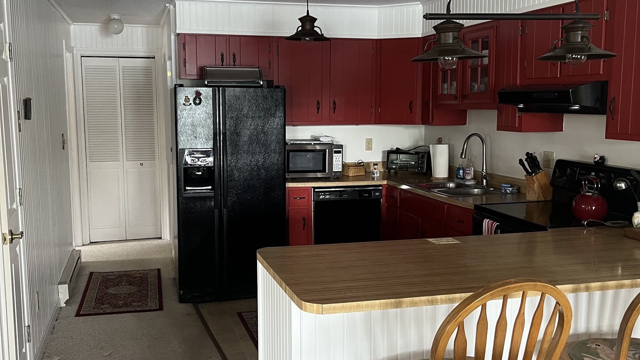 Photo of Kitchen in Mirror Lake
