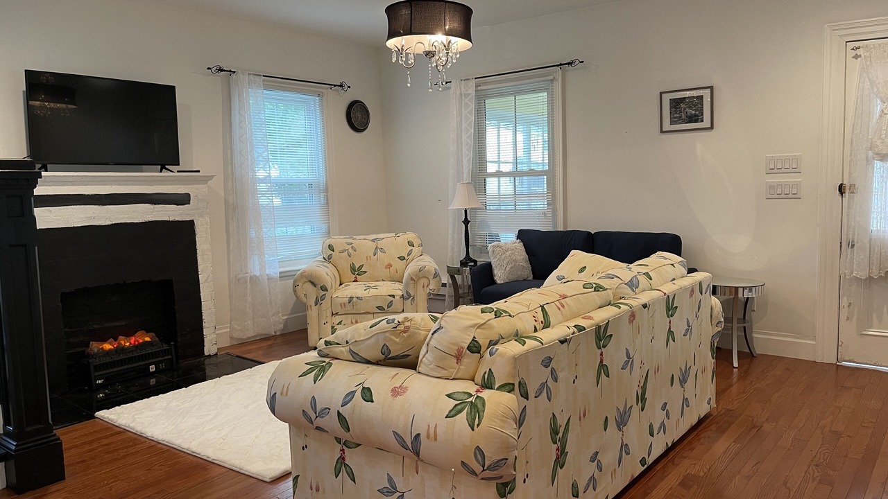 Photo of Livingroom in Chestertown