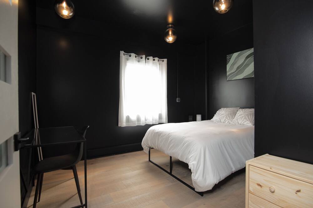 Photo of Bedroom in Plattsburgh