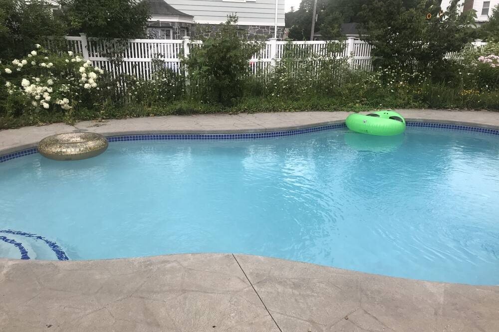 Photo of Outdoor in Rosemont