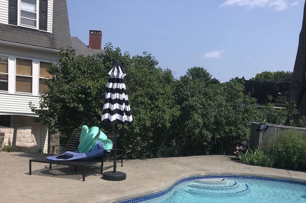 Photo of Outdoor in Rosemont
