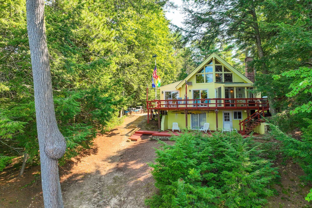 Photo of Others in Lake Arrowhead