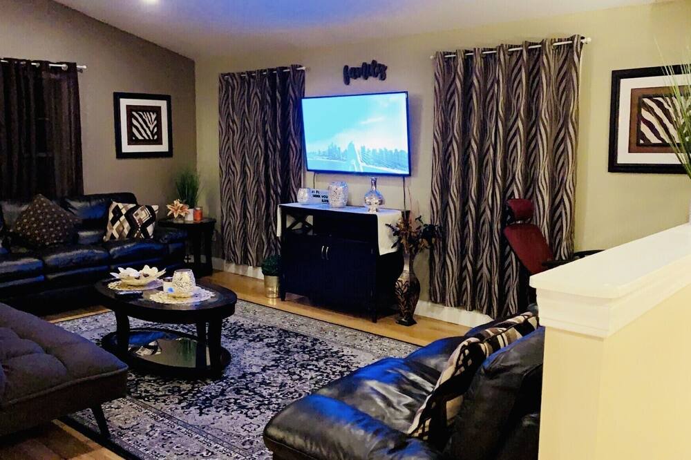 Photo of Livingroom in Westbrook