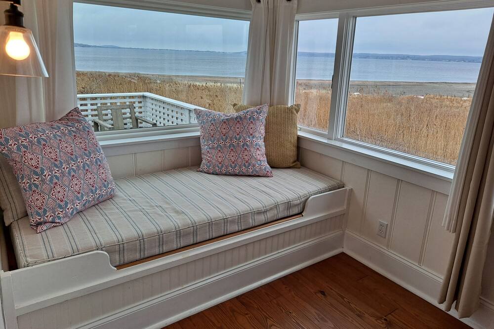 Photo of Livingroom in Portsmouth