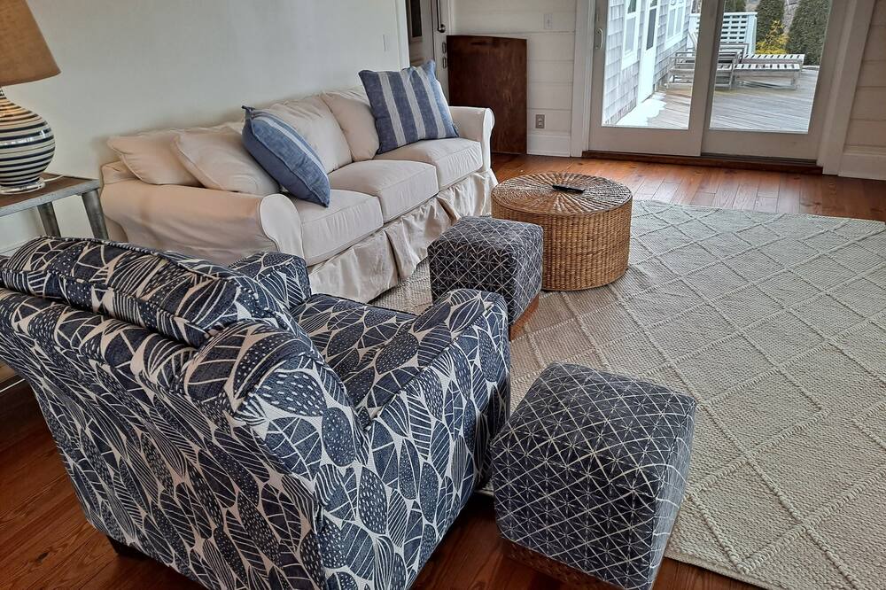 Photo of Livingroom in Portsmouth