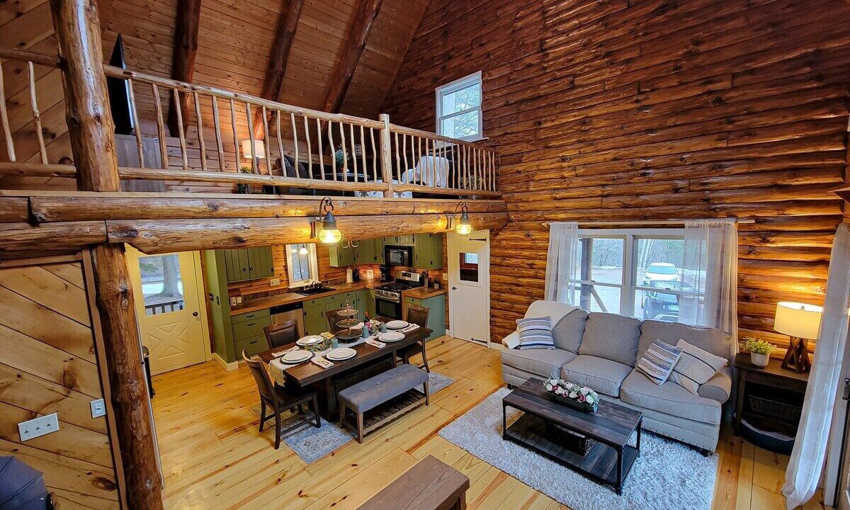 Photo of Livingroom in Center Ossipee