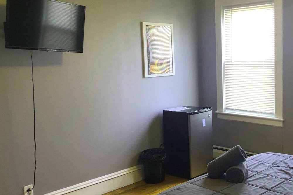 Photo of Bedroom in Warwick