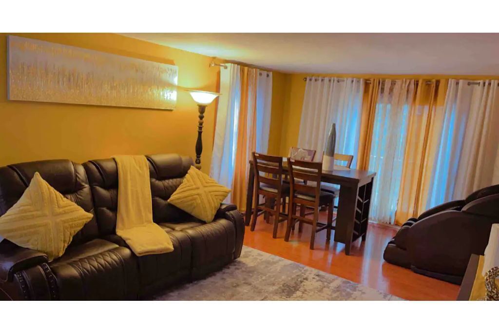Photo of Livingroom in Westbrook