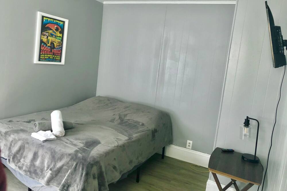 Photo of Bedroom in Warwick