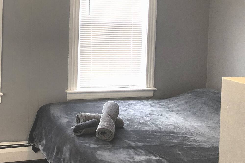 Photo of Bedroom in Warwick