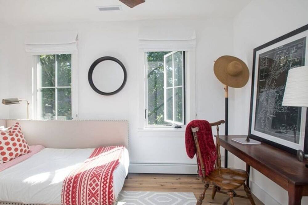 Photo of Bedroom in Sharon
