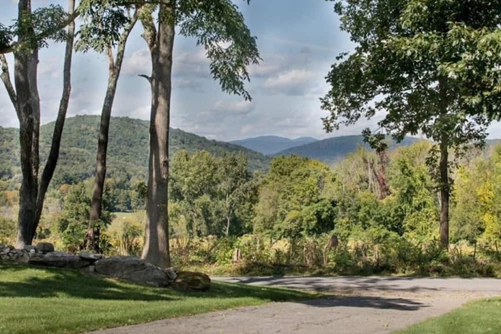 Photo of Outdoor in Sharon