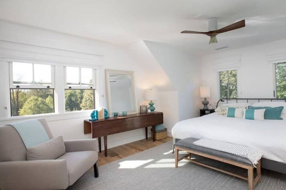 Photo of Bedroom in Sharon