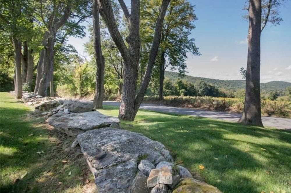 Photo of Outdoor in Sharon