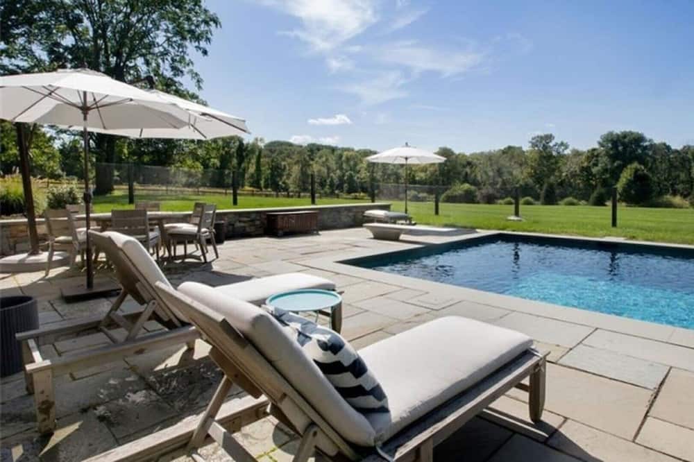 Photo of Outdoor in Sharon