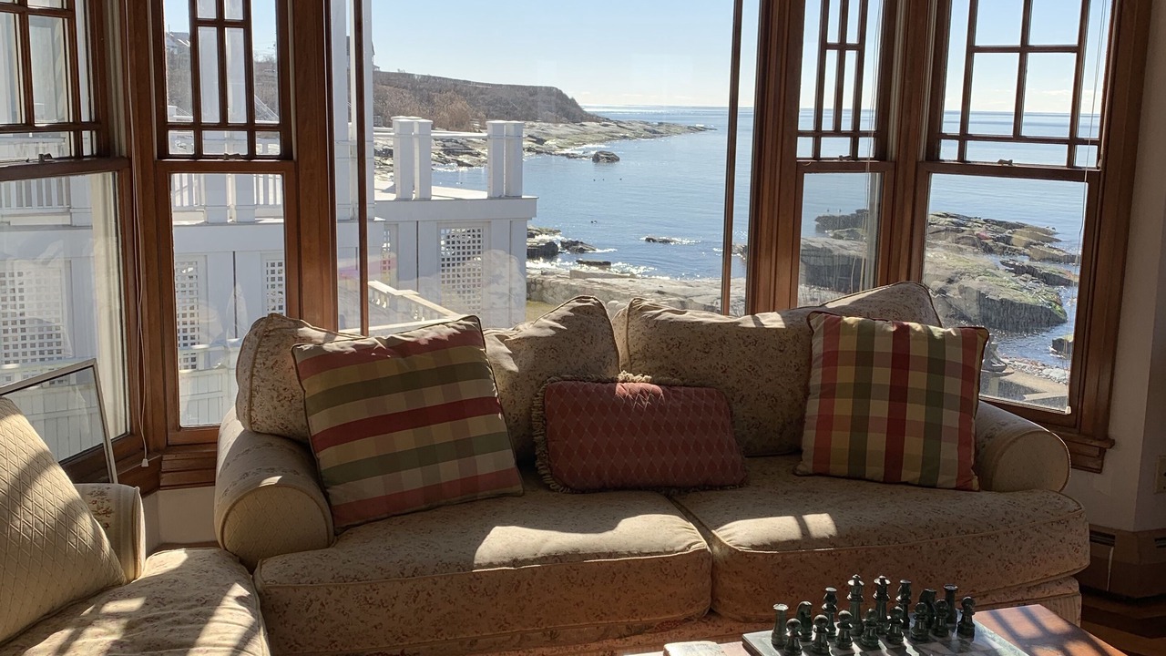 Photo of Livingroom in Easton's Point