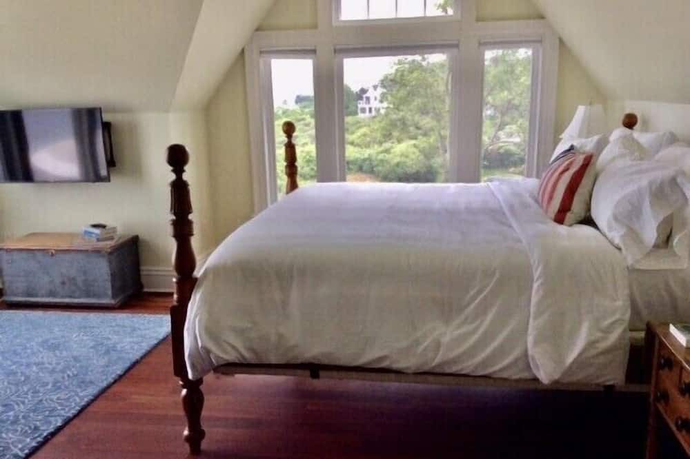Photo of Bedroom in Cape Elizabeth
