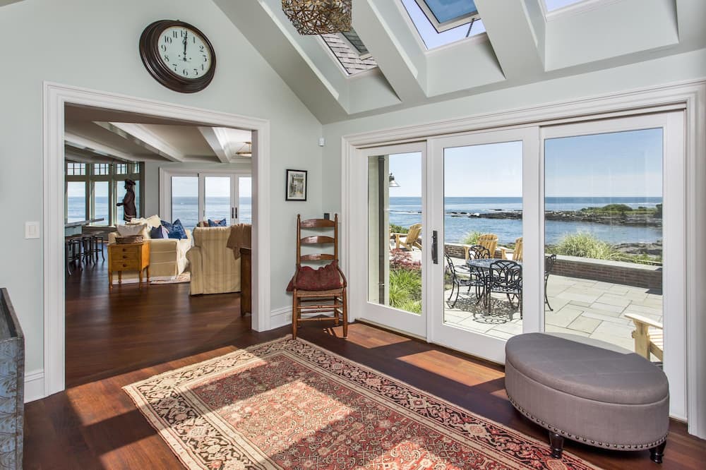 Photo of Livingroom in Cape Elizabeth