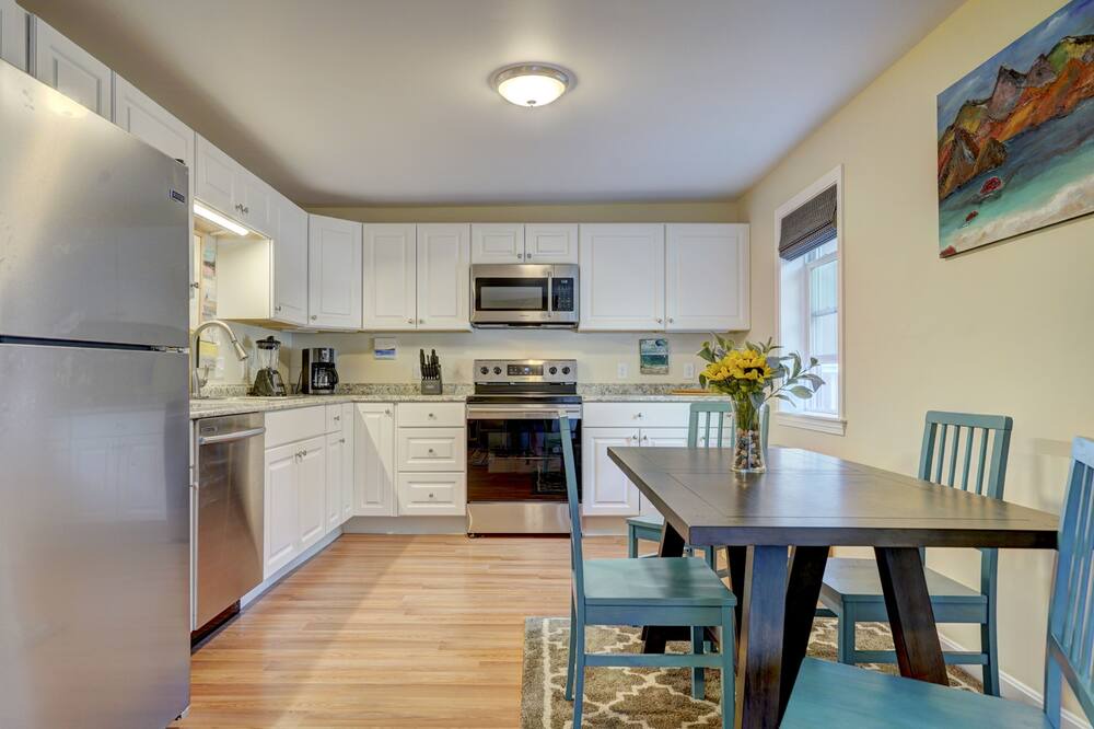 Photo of Kitchen in York Harbor