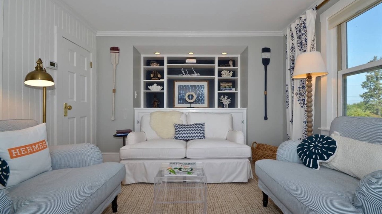 Photo of Livingroom in Fairhaven